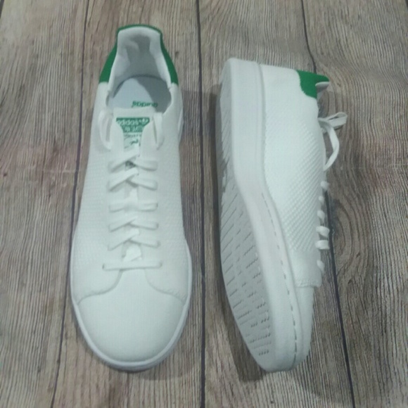 NIB Adidas Stan Smith PK J White Green Sneakers - Picture 1 of 8